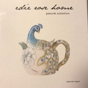 Peacock teapot